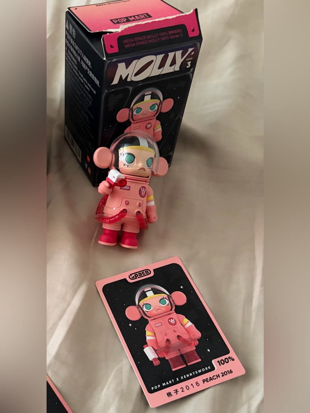 Space Molly 100% Peach